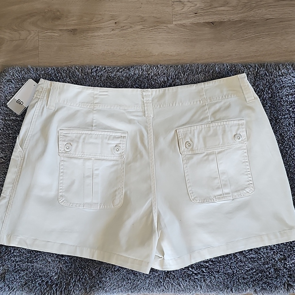 NWT Women's BP. Cotton Utility Shorts Pockets Zip/Button Closure Size 16 Ivory - Picture 12 of 13